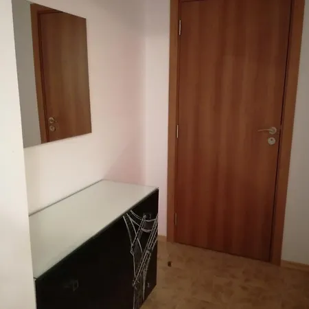 Tzonevi Гостевой дом