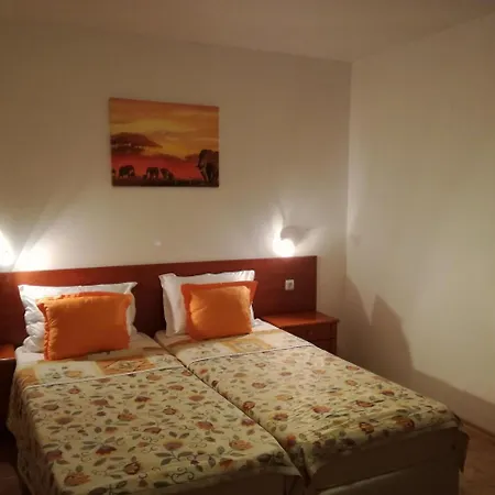 Tzonevi 3* 소조폴