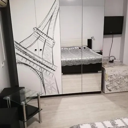 بيت ضيافة Tzonevi سوزوبول