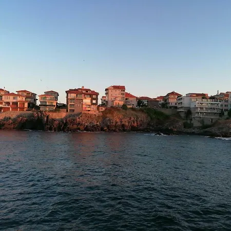 Maison d'hôtes Tzonevi 3*